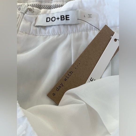 DO+BE White embroidered Shorts large - Picture 2 of 5